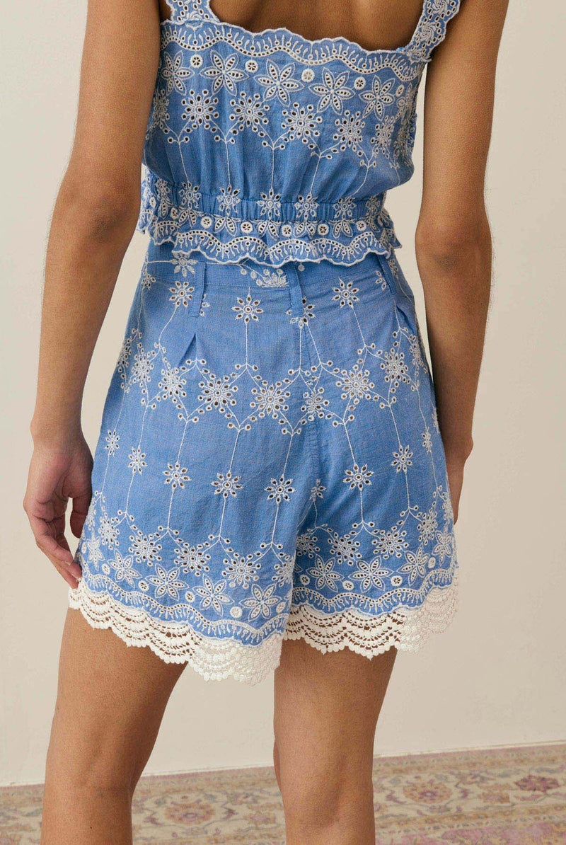 Short Valeria