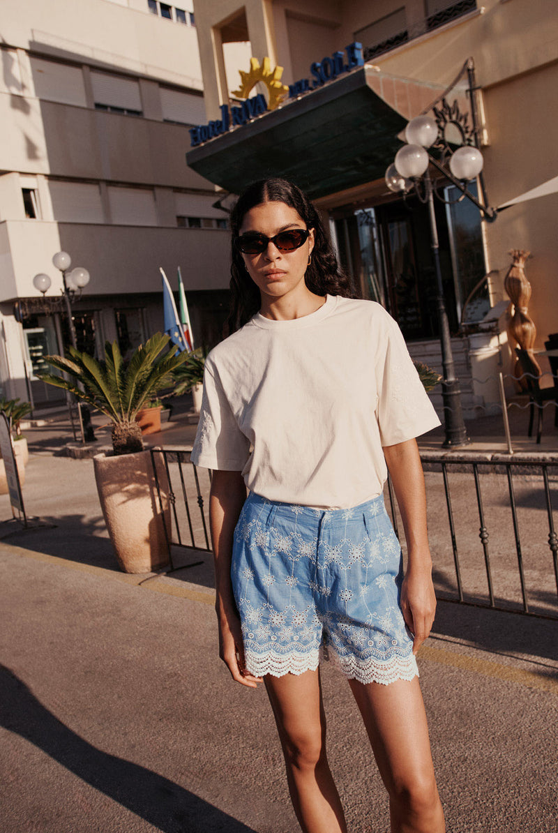 Short Valeria