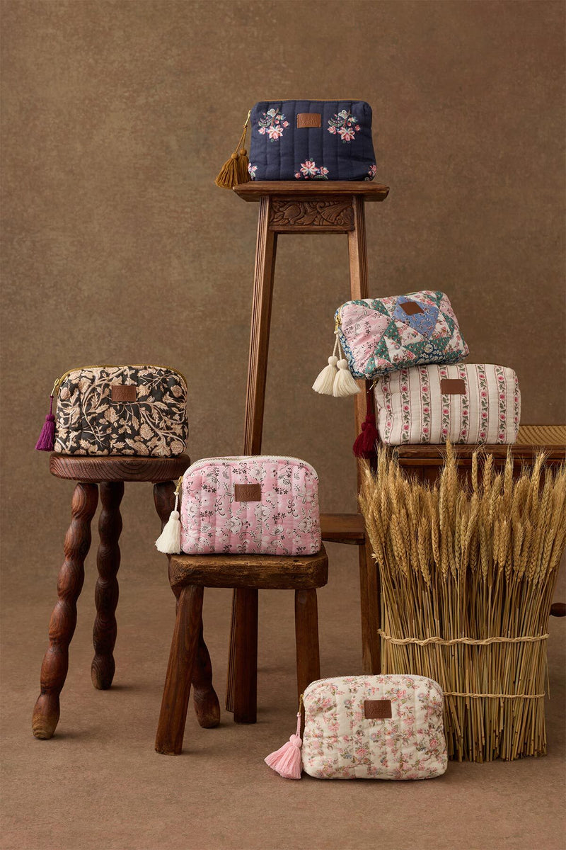 TROUSSES & POCHETTES 