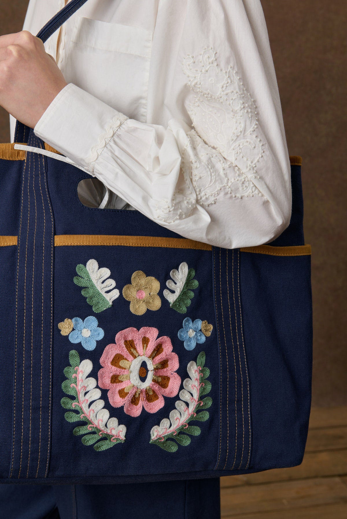 OMID TOTE BAG