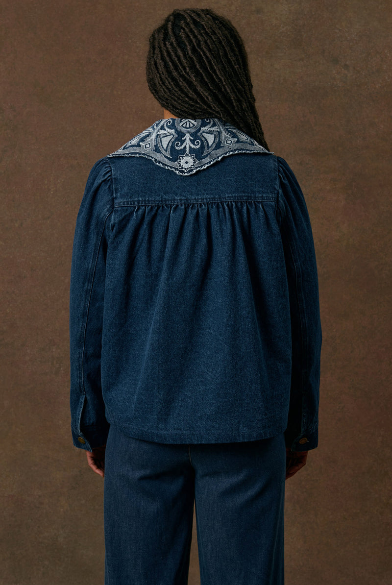 Veste Tekiana